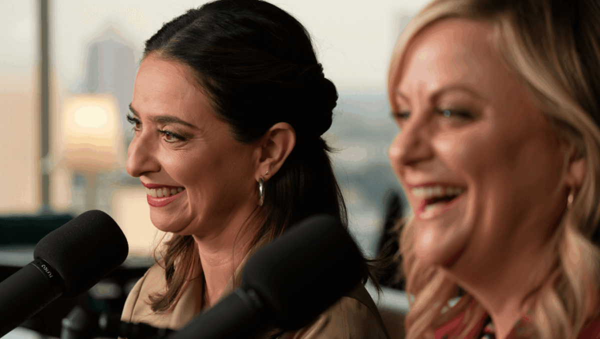 Amy Poehler podcast welcomes Maya Rudolph for live taping of Good Hang