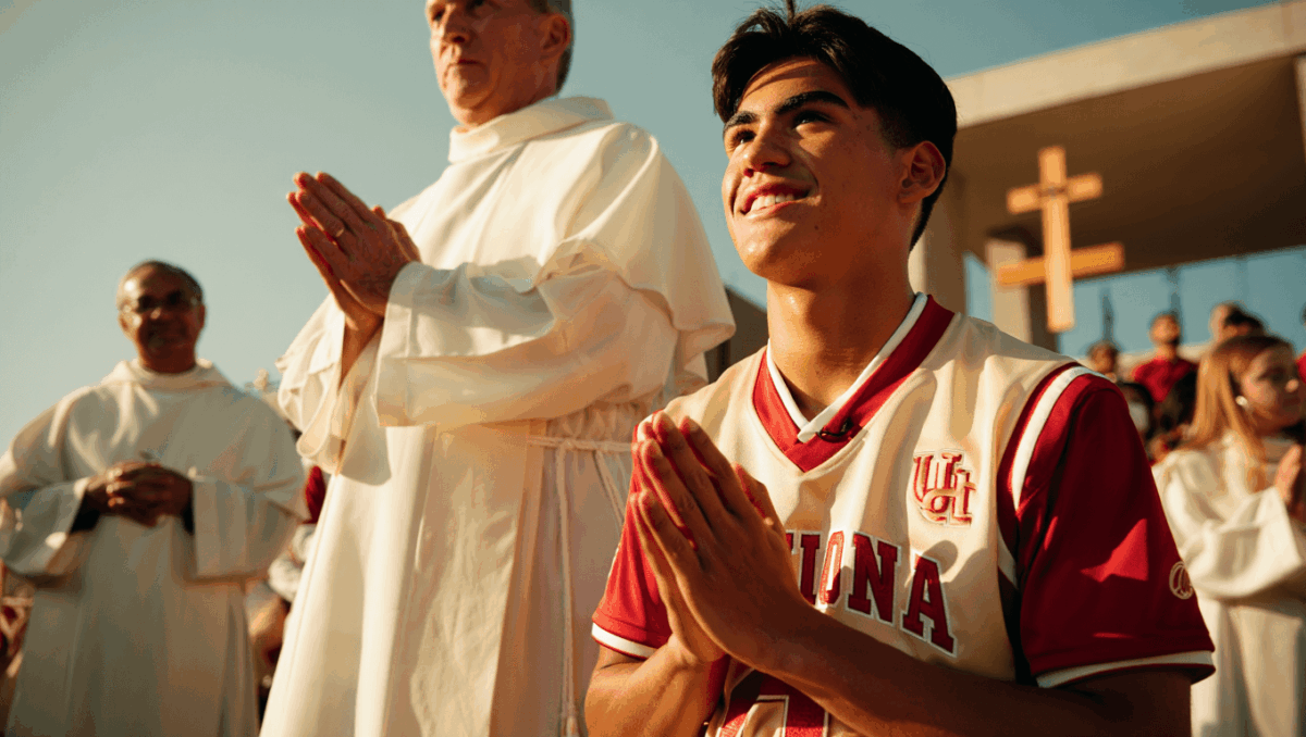 Fernando Mendoza reveals Catholic faith journey, brings Heisman to church