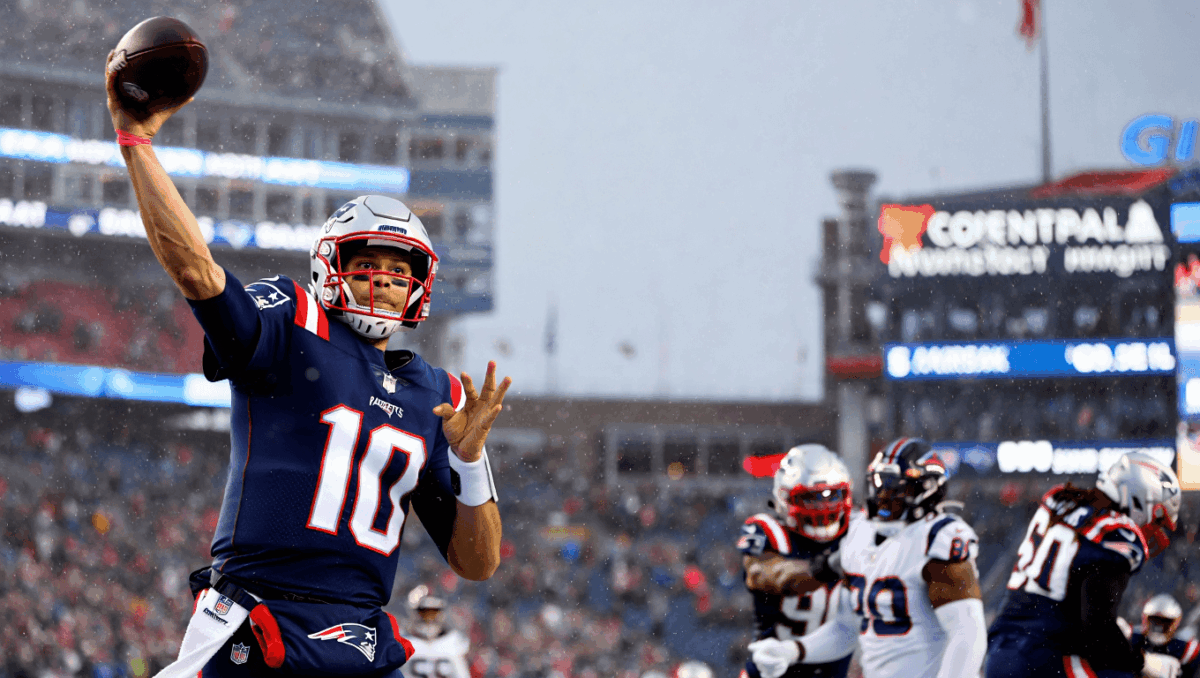New England Patriots coach beats Texans 28-16, advances to AFC title