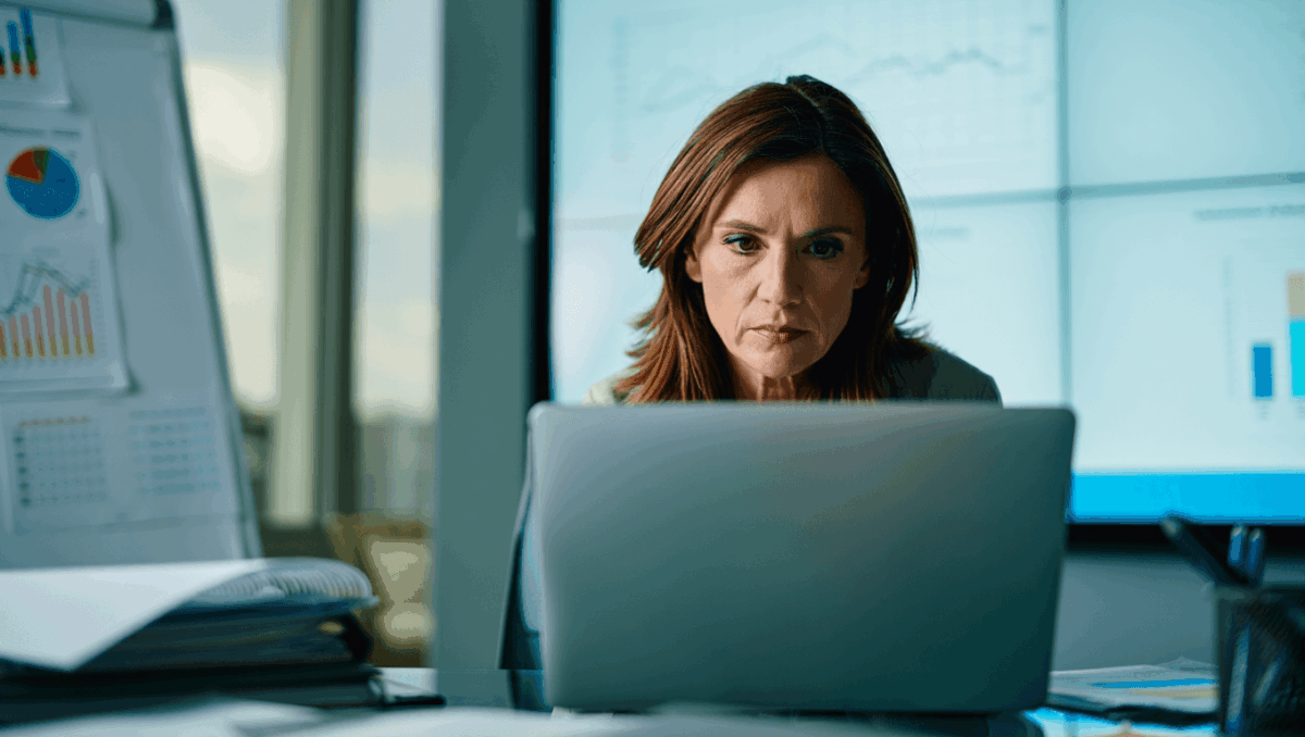 El País breaks down world economy in 2026 with three scenarios amid Trump tariffs and Ukraine uncertainty
