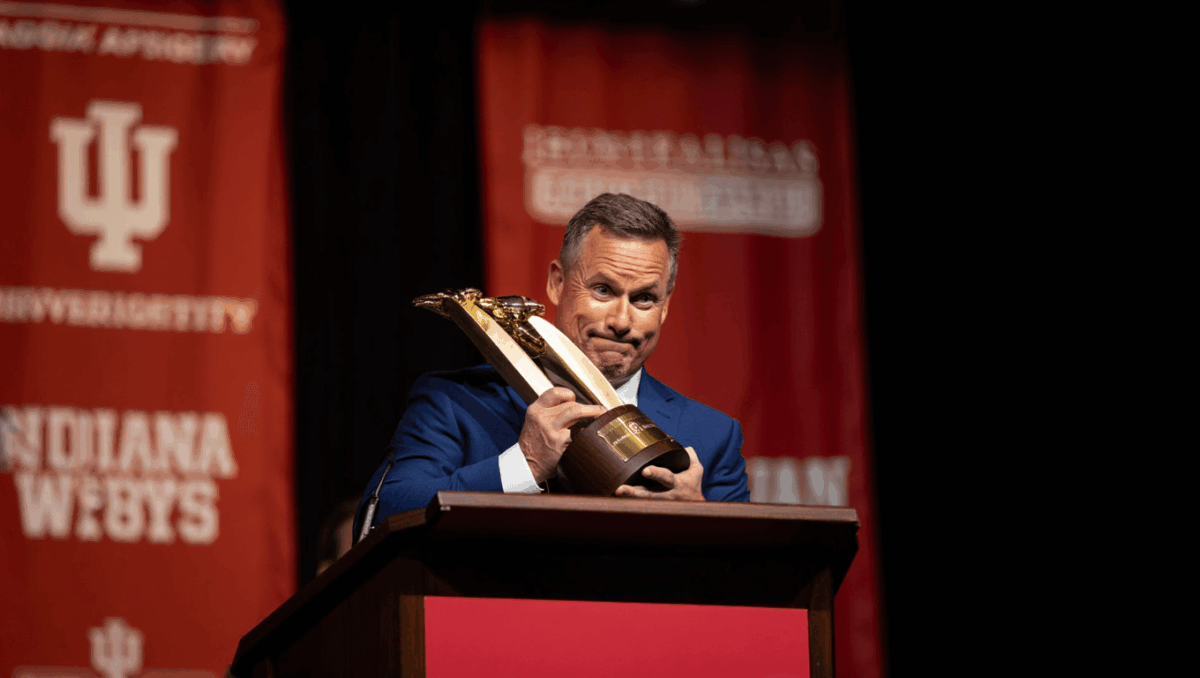 Indiana football coach Curt Cignetti wins 2025 Dodd Trophy, college's highest honor