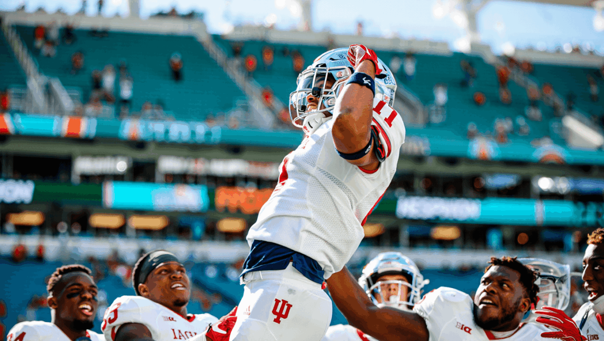 16-0 Indiana beats Miami 27-21 for first national championship ever