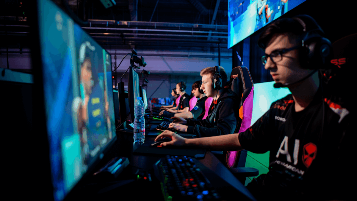 CDL Major 1 kicks off today in Dallas with all 12 teams battling for esports glory