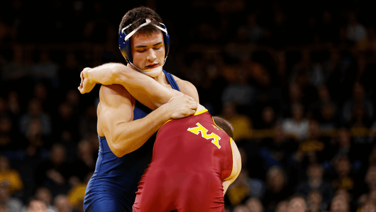 Iowa vs Minnesota wrestling tonight in Big Ten battle at Carver-Hawkeye Arena