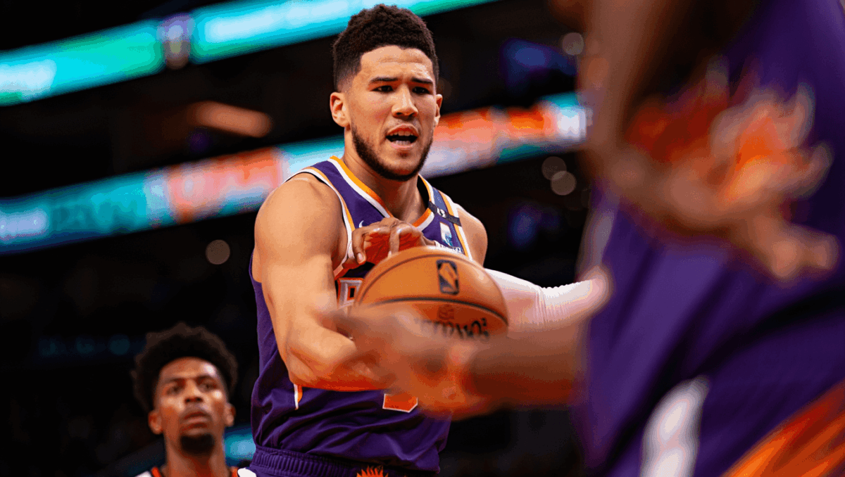 Suns face Heat tonight on 3-game win streak, playoff spot on line