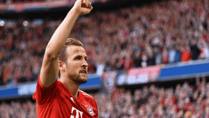 Hamburg falls to Bayern 5-0, Kane scores twice in blowout