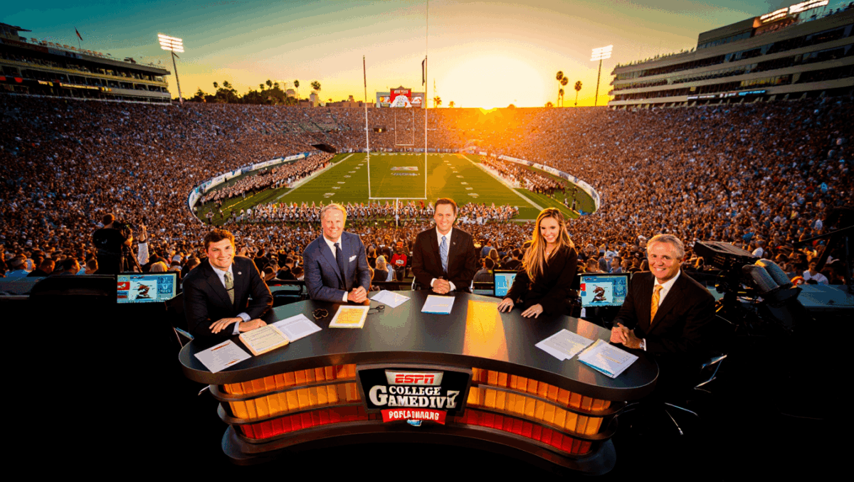 College GameDay today heads to Rose Bowl for Alabama vs Indiana CFP quarterfinal showdown