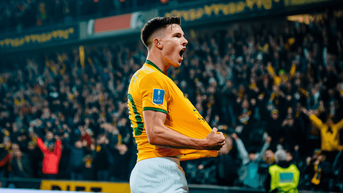 AZ Alkmaar thrashes Ajax 6-0 in Dutch Cup, Parrott scores hat-trick