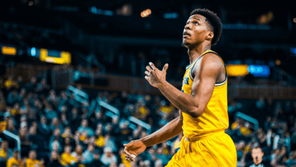 Wisconsin vs Michigan: Wolverines jump to early 13-6 lead