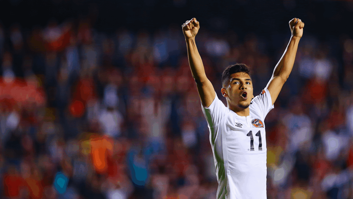 Toluca beats Santos 1-0, stays unbeaten in Clausura play