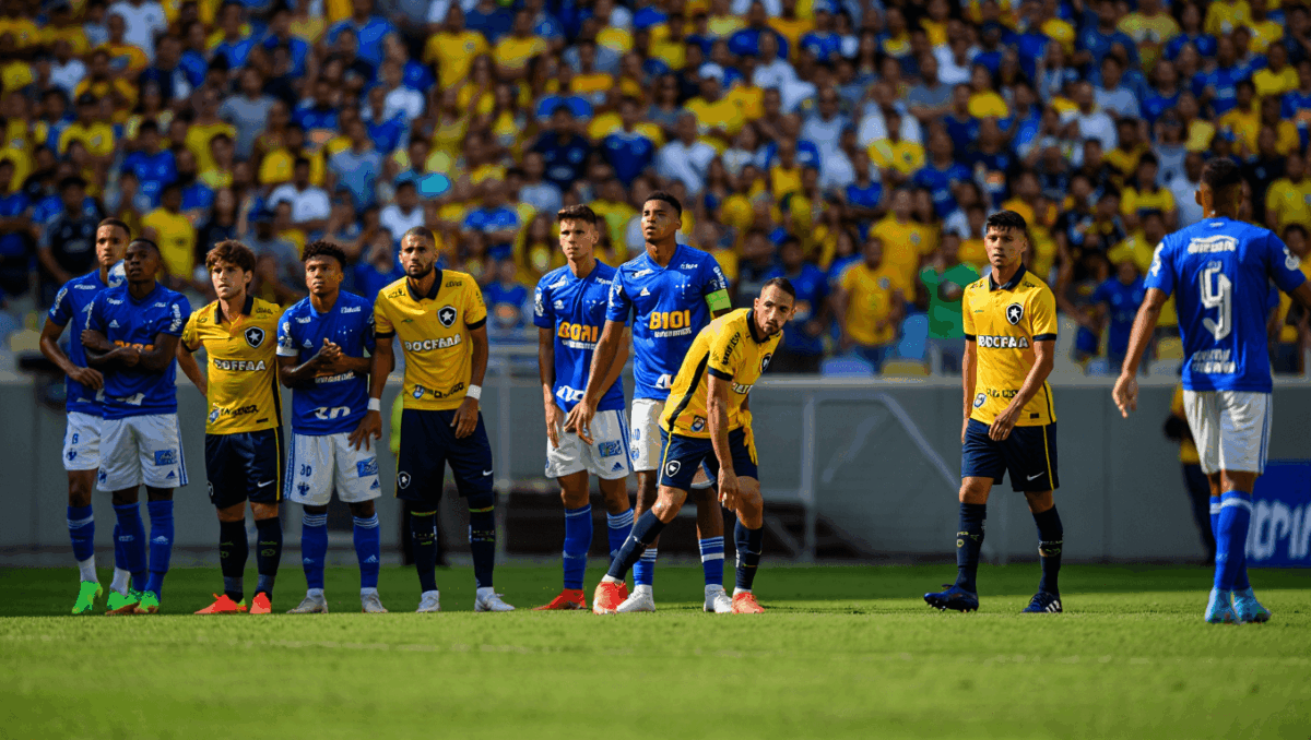 Botafogo faces Cruzeiro in Serie A clash, playoff seeding at stake