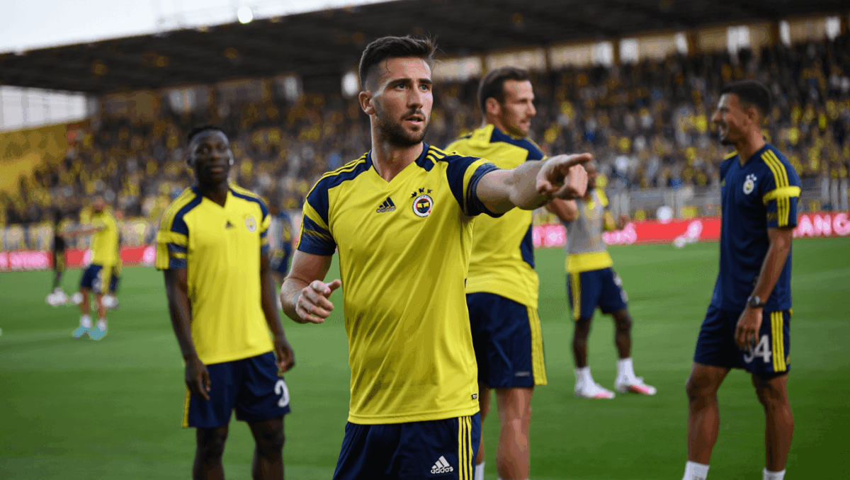 Fenerbahçe faces Samsunspor tonight in Turkish Super Cup semifinal