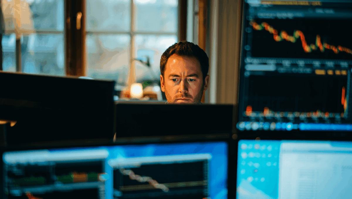 GME stock dips near 2025 lows as market cap hits $9.2B, here's what analysts say