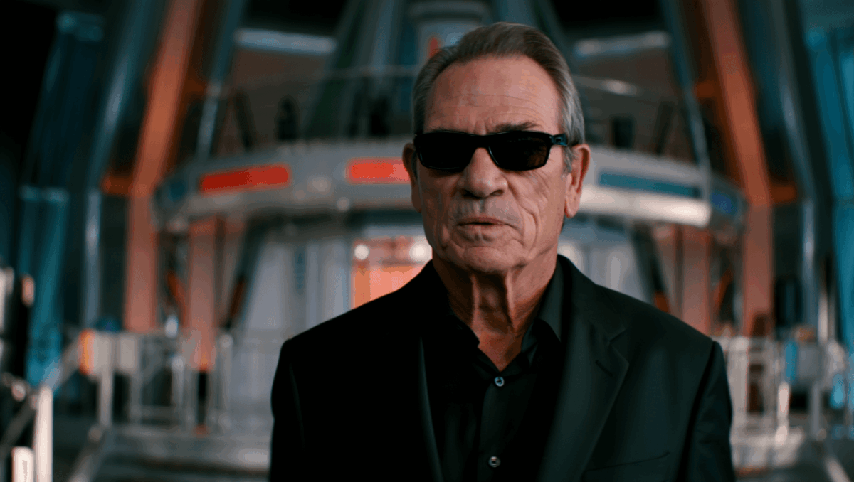 Tommy Lee Jones hits $100M net worth from decades of iconic movie roles including Men in Black and The Fugitive