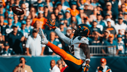 Kamara blocks punt for TD, leads Indiana to national title