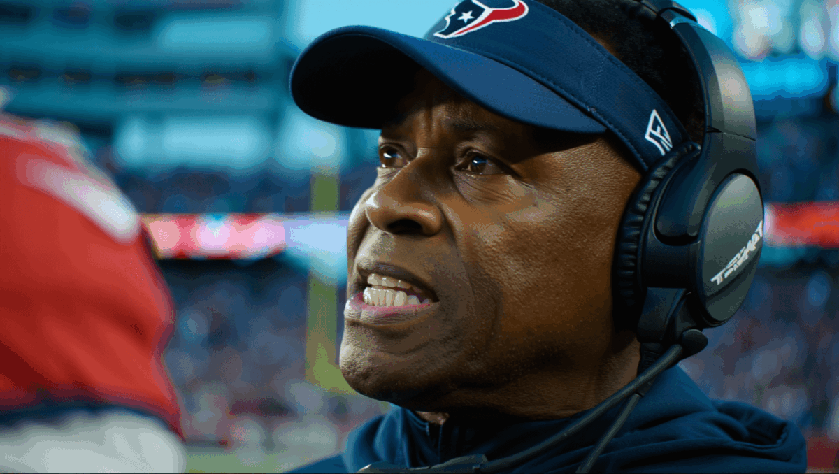Texans head coach DeMeco Ryans faces Patriots playoff test tonight
