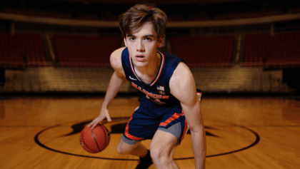 Illinois faces Michigan State in top-10 showdown Saturday night