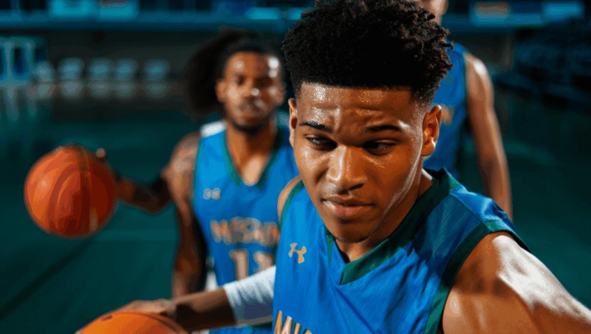 George Mason basketball faces George Washington tonight in A-10 showdown at 7 PM