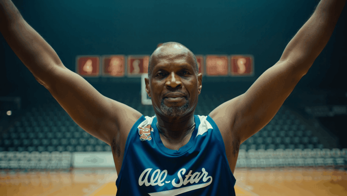 Ron Harper Jr. joins father, brother for All-Star Shooting Stars competition
