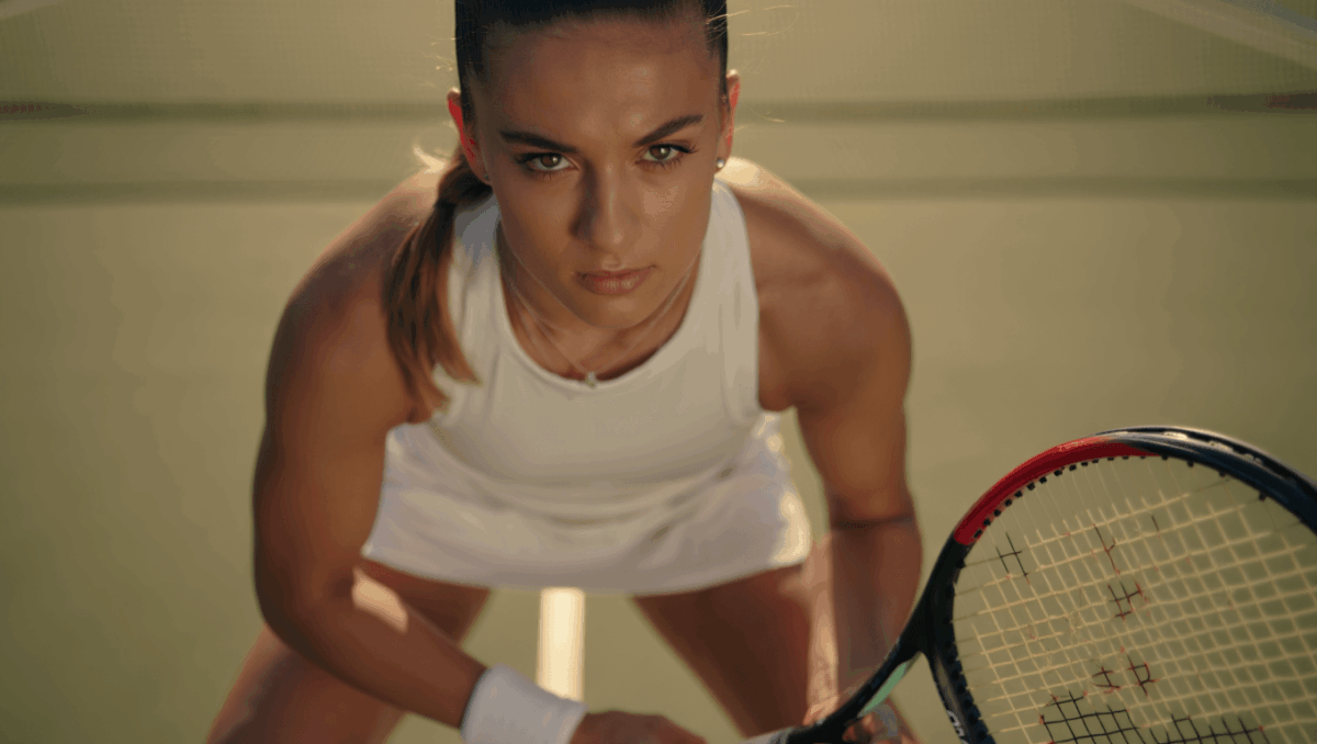 Jessica Bouzas Maneiro takes on Belinda Bencic in Dubai first-round battle