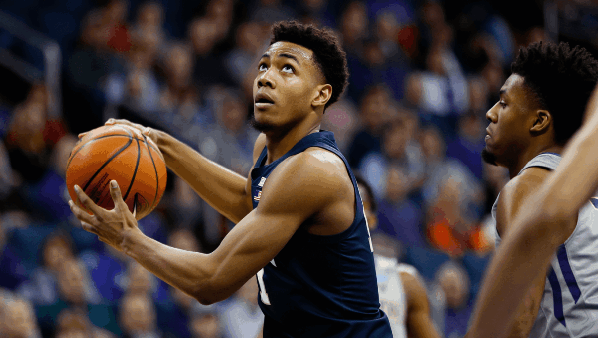 Penn State faces Washington in late-night Big Ten battle, trailing early in first half
