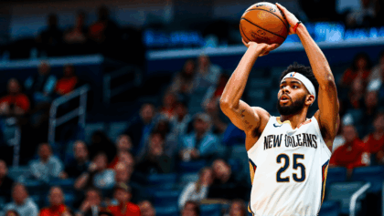 Trey Murphy III pours in 44, sets franchise 3-point record in OT loss