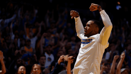 Golden State Warriors edge Grizzlies 114-113 on Santos' late layup