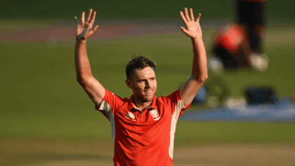 Namibia loses to Netherlands 159-3, de Leede's 72 powers T20 victory
