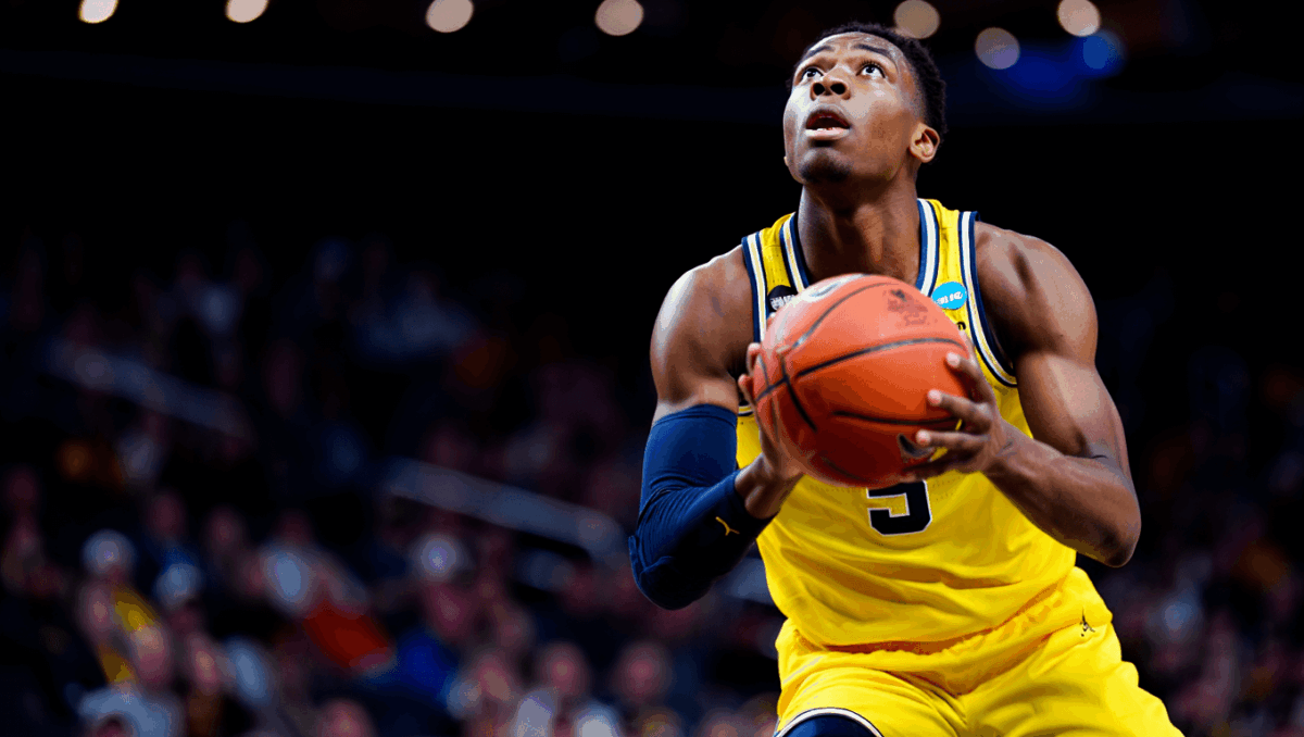 Big Ten basketball standings: Michigan remains unbeaten in conference, Illinois trails
