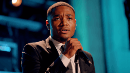 Alex Warren performs 'Ordinary' at 2026 Grammys in Best New Artist debut