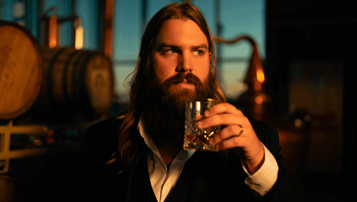 Chris Stapleton performs in Super Bowl whiskey ad with nod to iconic national anthem performance