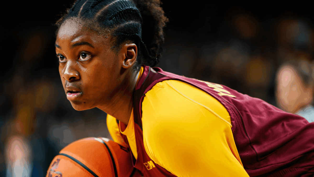 Minnesota vs Iowa women's basketball tonight in Big Ten matchup