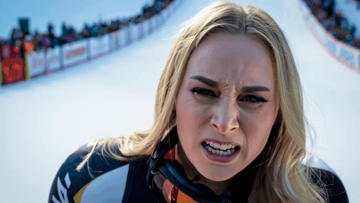 Lindsey Vonn crashes seconds into Olympic downhill after torn ACL