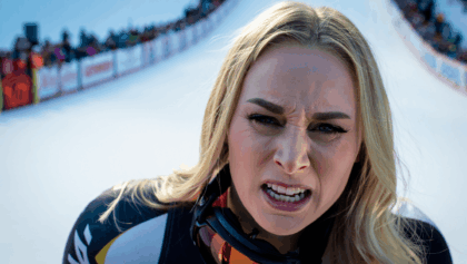 Lindsey Vonn crashes seconds into Olympic downhill after torn ACL