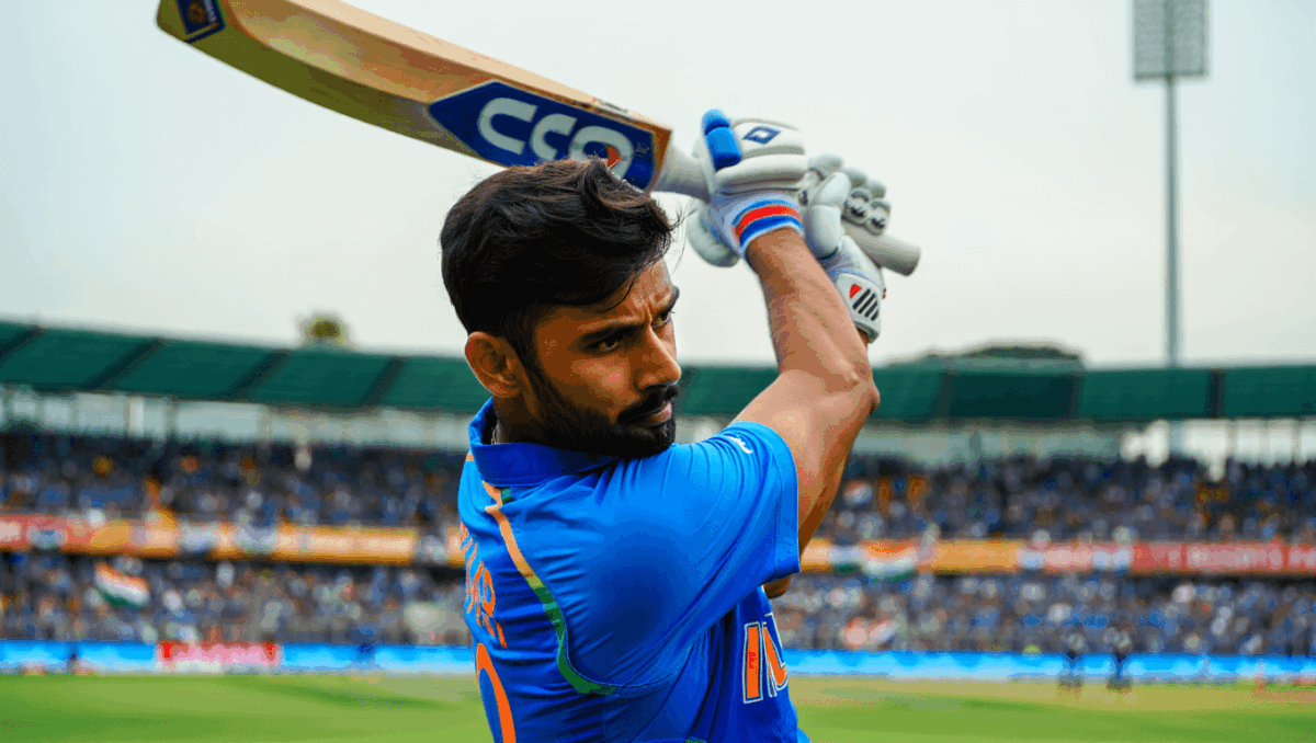 India beats Pakistan by 61 runs, secures Super 8 spot