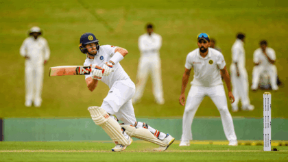 AUS vs IRE T20 World Cup match underway in Colombo, Head falls early