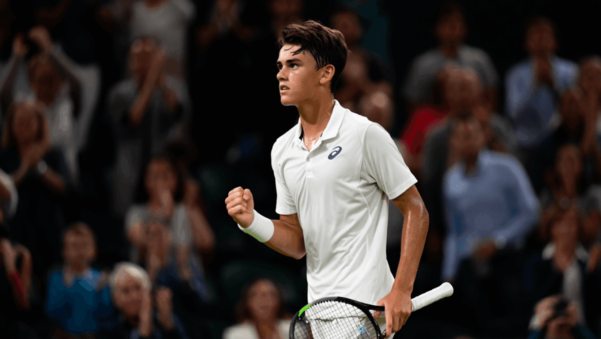 Alex de Minaur survives van de Zandschulp 3-6, 7-6, 7-5 in Rotterdam