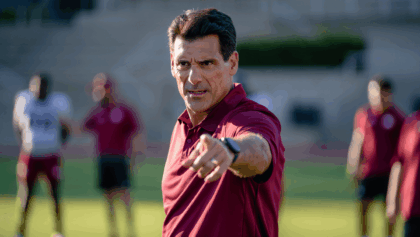 Indiana Hoosiers football reloads with top portal haul to repeat as champions