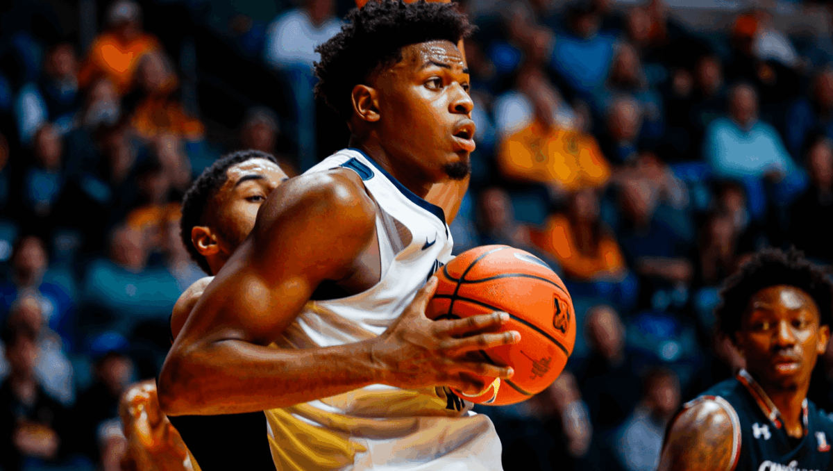 West Virginia faces Cincinnati tonight in Big 12 showdown at Fifth Third Arena