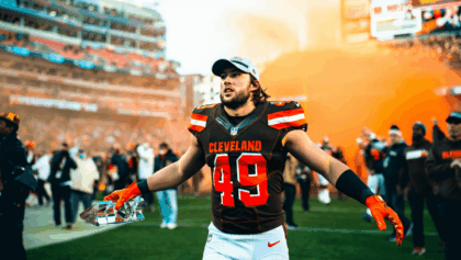 Defensive Rookie of the Year goes to Carson Schwesinger, Browns LB