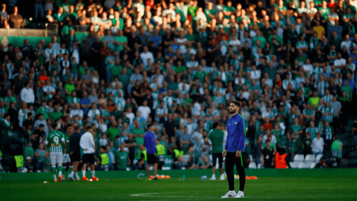 Real Betis faces Valencia today in La Liga clash at Benito Villamarin