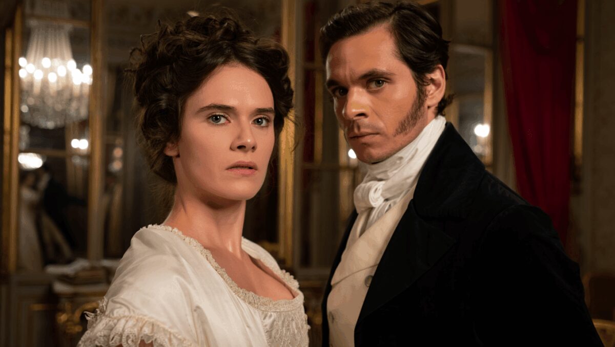 I went behind the scenes of National Theatre Live: Les Liaisons Dangereuses — and this 'astonishing' production is finally coming to screens this week